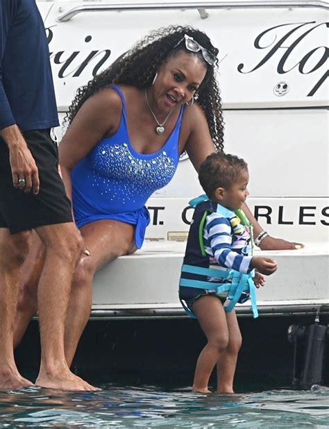 vivica fox in bikini|PICS: Vivica A. Fox, 59, lets it all hang out while。